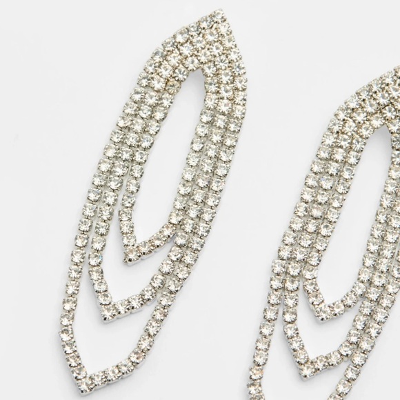 Elegant Silver Crystal Drop Earrings - Picture 2 of 2